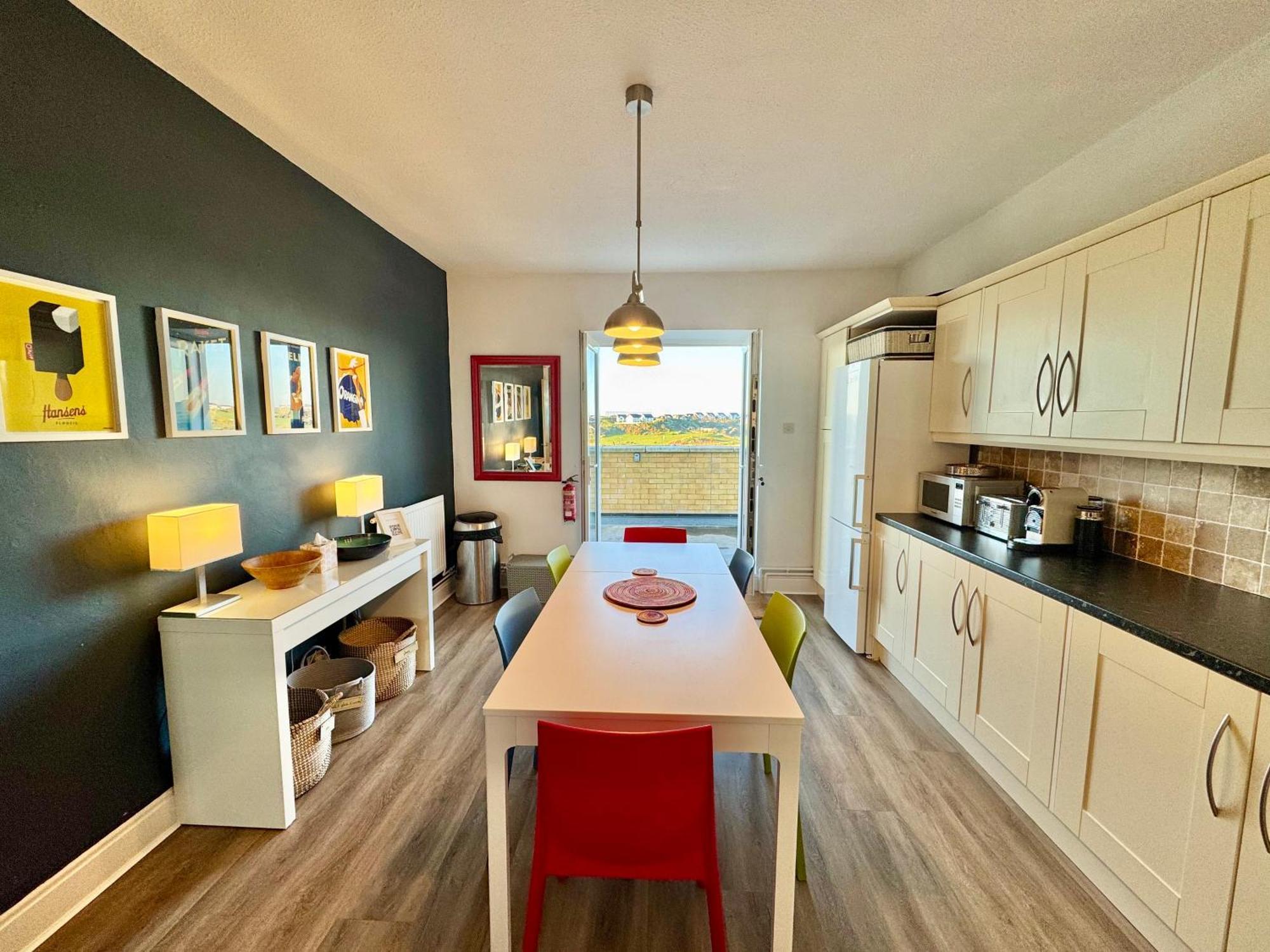 Lagoon View - Sea View- Pet Friendly - 2 Bed Apt - En-Suite Trearddur Esterno foto