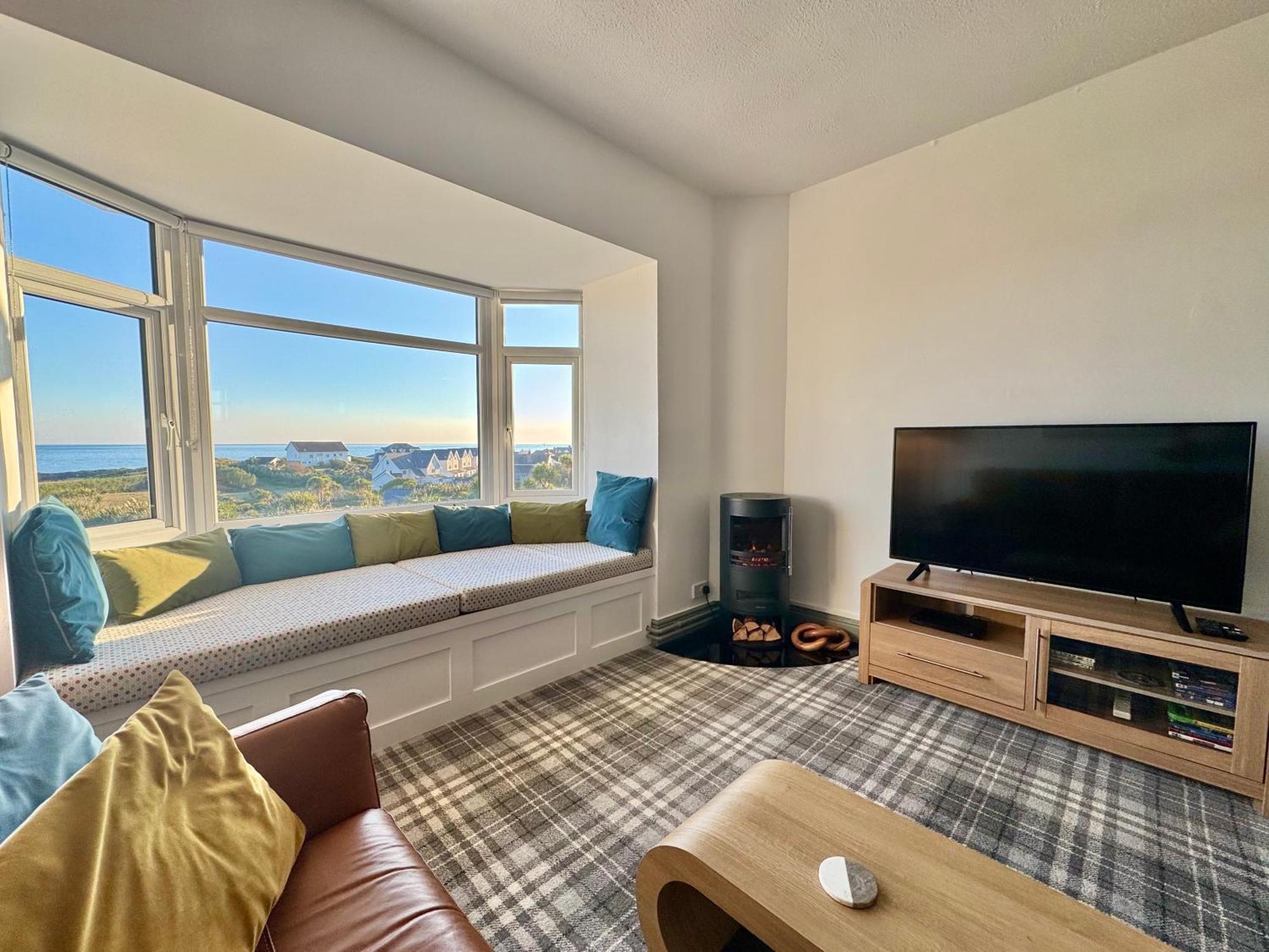 Lagoon View - Sea View- Pet Friendly - 2 Bed Apt - En-Suite Trearddur Esterno foto