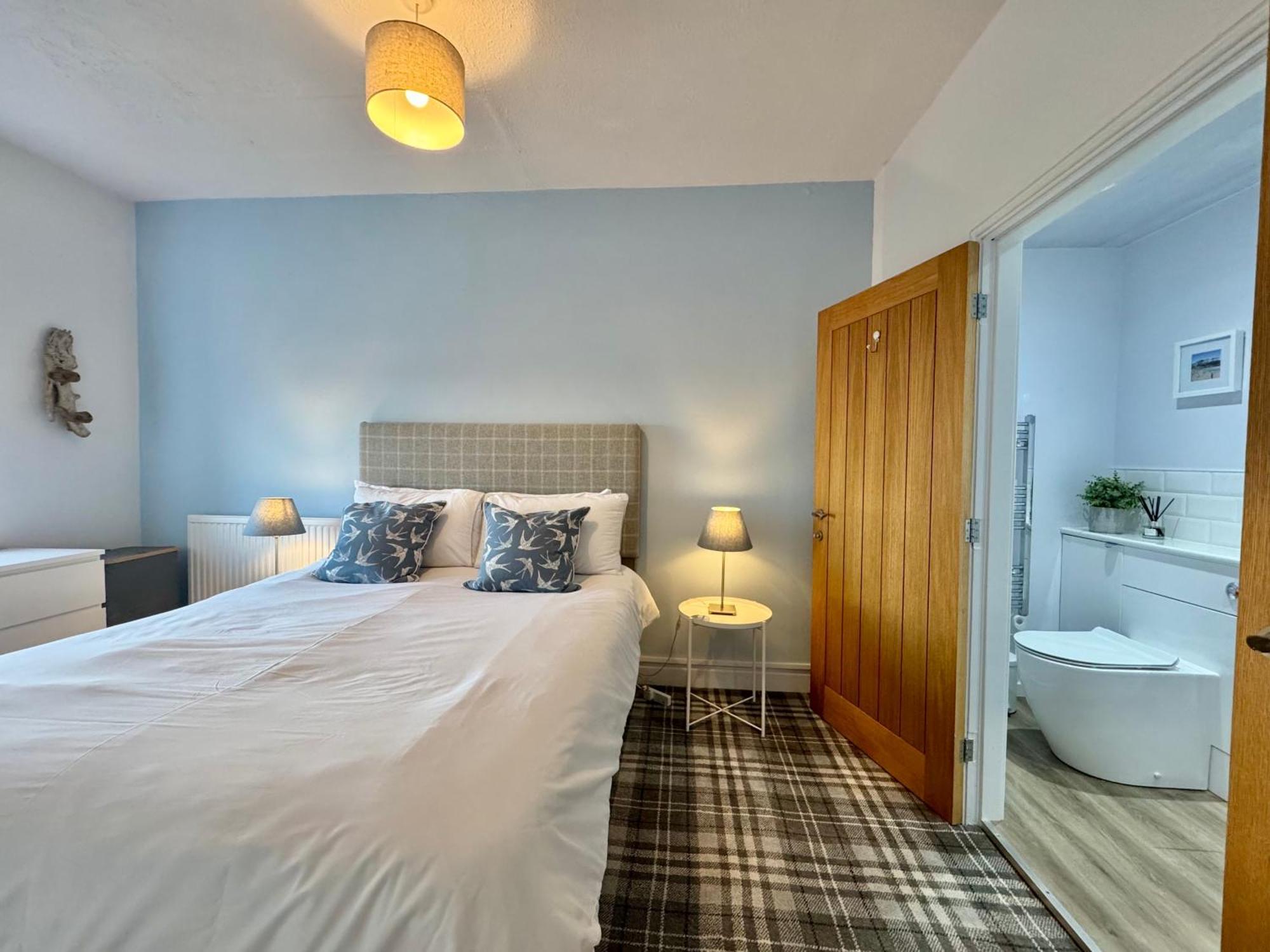Lagoon View - Sea View- Pet Friendly - 2 Bed Apt - En-Suite Trearddur Esterno foto