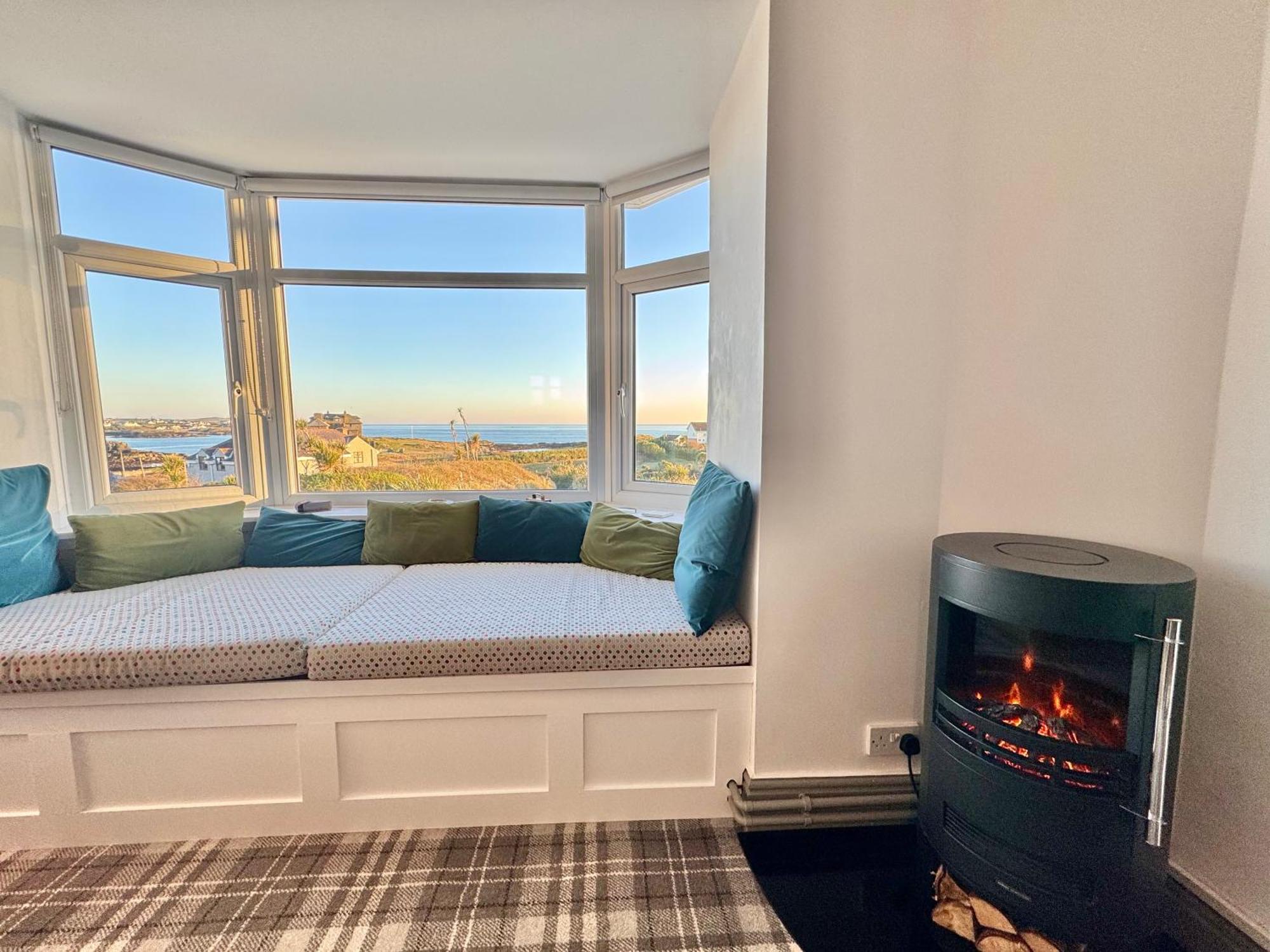 Lagoon View - Sea View- Pet Friendly - 2 Bed Apt - En-Suite Trearddur Esterno foto